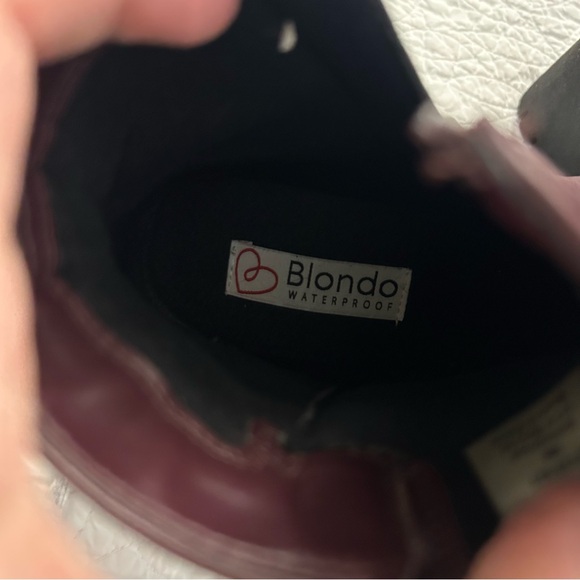 Blondo Dagger Maroon Red Waterproof Booties - Picture 11 of 13